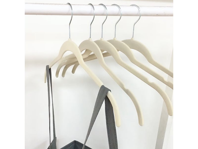  Lot de 20 cintres en velours pour chemises et robes – ivoire, antidérapants et élégants pour dressing et garde-robe  - Conforama D