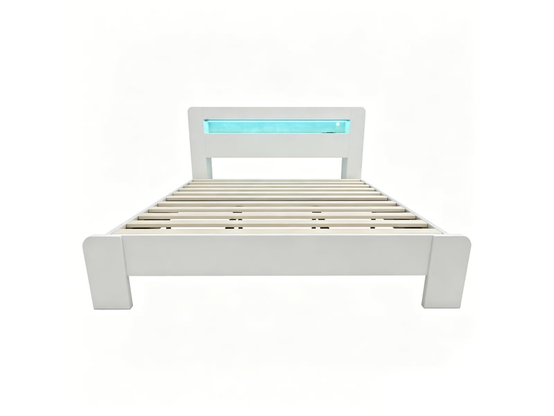  Lit 180x200 cm en bois blanc, tête de lit avec rangement, led et prises intégrées Fay Lum - Conforama D
