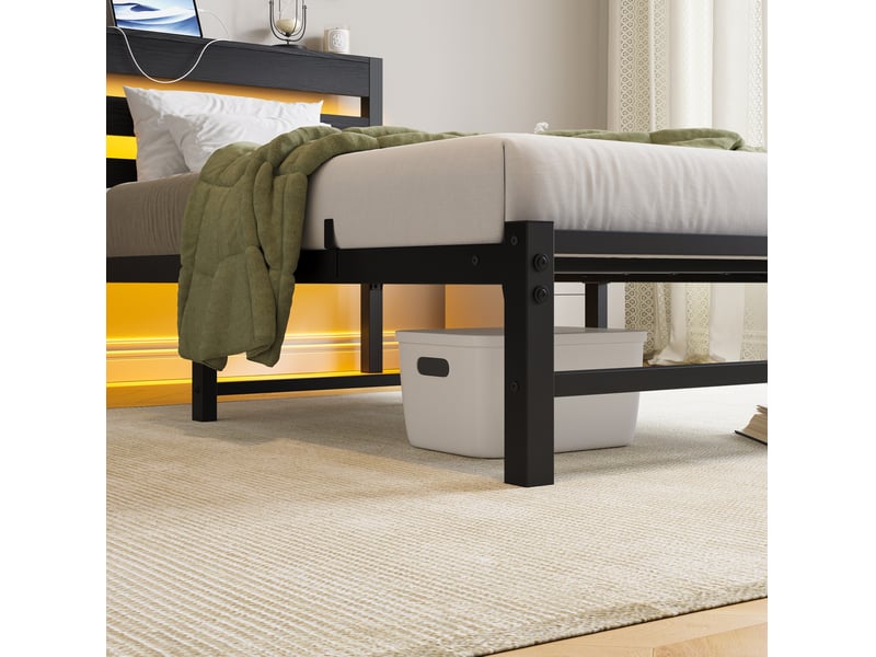  Lit simple 90x200 cm avec led rgb et station de charge usb, cadre en métal et en bois, couleur noir, sans matelas  - Conforama E