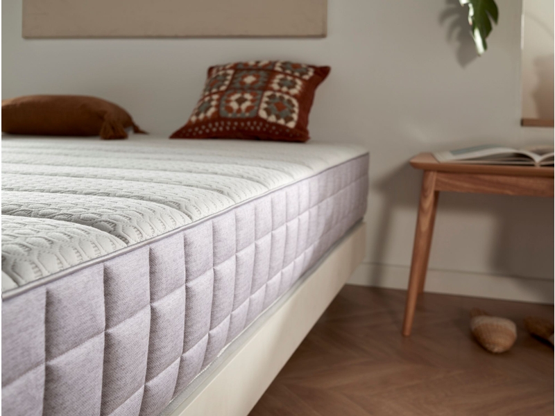  Matelas à mémoire de forme au gel luxury carcassonne - mi-ferme, 5 cm de mémoire de forme au gel, fibres naturelles 8435720069488 - Conforama E