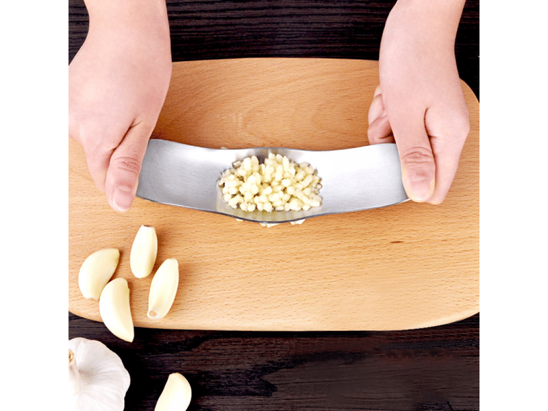  Presse-ail manuel avec décapsuleur, hachoir à ail en acier inoxydable, presse-ail de cuisine, éplucheur d'ail professionnel en forme  - Conforama C