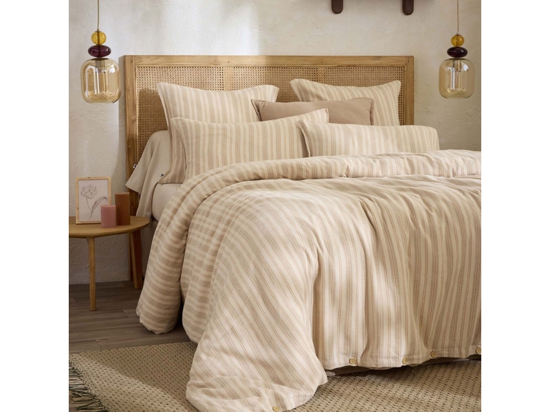  Taie d'oreiller 63x63 cm flanelle rayures écru terre de nuit alfie  - Conforama D