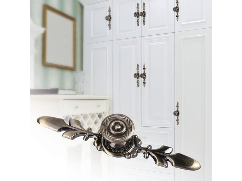 Poignée décorative en alliage de zinc en forme de fleur, poignée de style européen pour tiroirs et meubles de cuisine avec vis - Conforama C