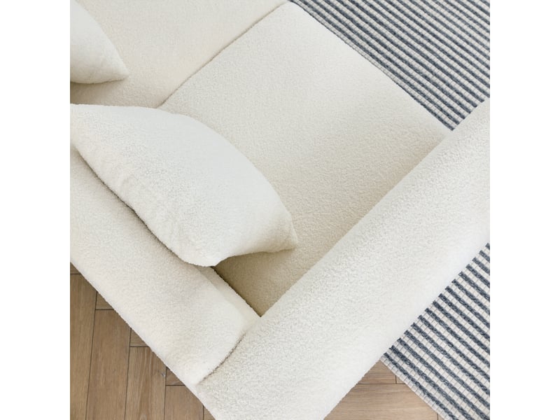  Canapé droit 2 places en tissu teddy blanc, design nuage avec dossier et accoudoirs ondulés, pieds en métal doré, assise à ressorts, coussins inclus  - Conforama E