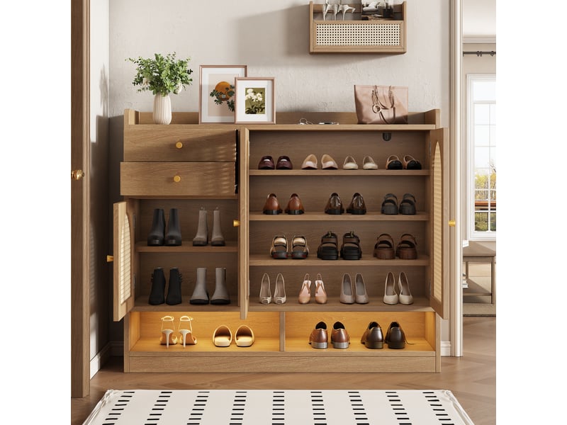  Meuble à chaussures 120x35x100 cm avec 3 portes effet cannage, 2 tiroirs, niches ouvertes et éclairage LED - Naturel Fay Lum - Conforama B