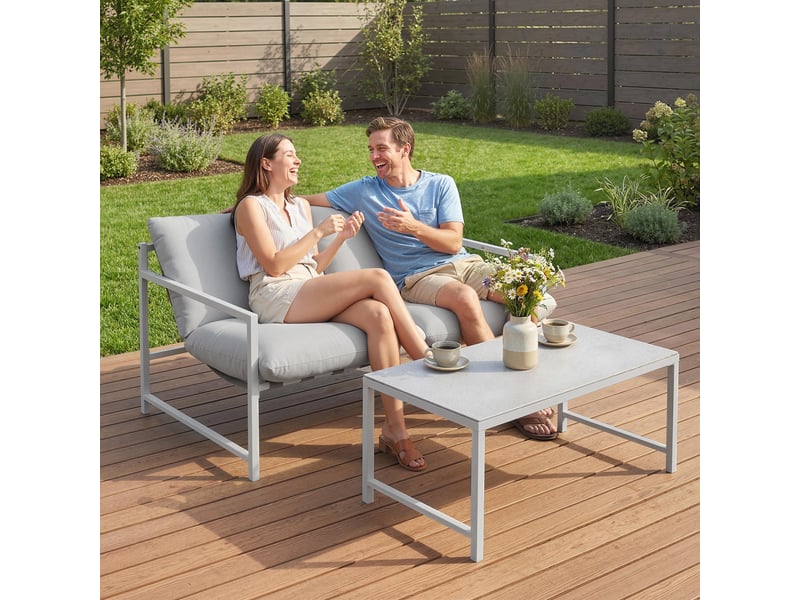  Salon de jardin extérieur 2 pcs, canapé avec coussins, table basse en verre trempé, gris clair  - Conforama C