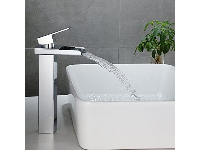  Robinet de salle de bain à effet cascade avec bec surélevé, idéal pour les lavabos et les éviers. Design moderne, coloris argent et cuivre, flexible  - Conforama E