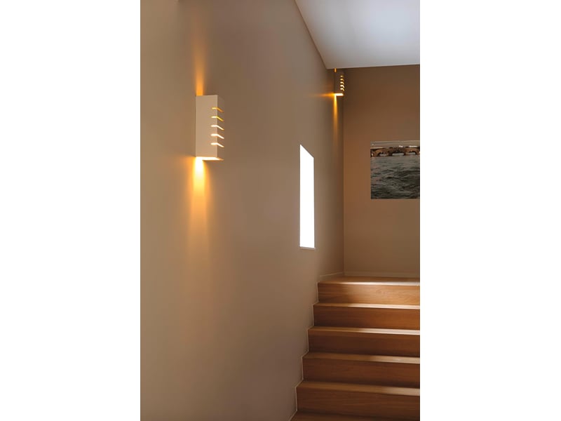  Applique murale - slot, carree, platre blanc lumière chaude 24.5 x 9 x 9.5cm 7914674581 - Conforama C