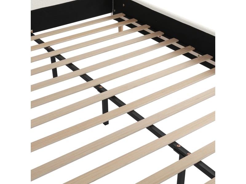  Lit 140x190 cm tissu bouclé blanc avec tête incurvée, sommier à lattes, pieds bois massif  - Conforama D