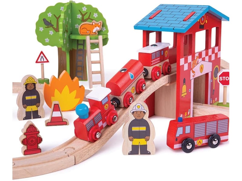  Jeu en bois -  ensemble de train de caserne de pompiers BJT037 - Conforama A