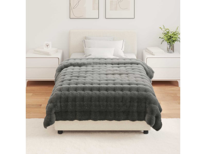 Couverture décorative, couverture antidérapante en fausse de lapin olite 4 pc 8.1 kg shl62 - Conforama D