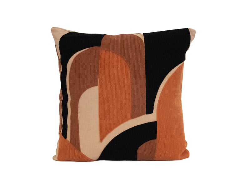  Coussin brodé en relief motif abstrait 45x45 cm  - Conforama A