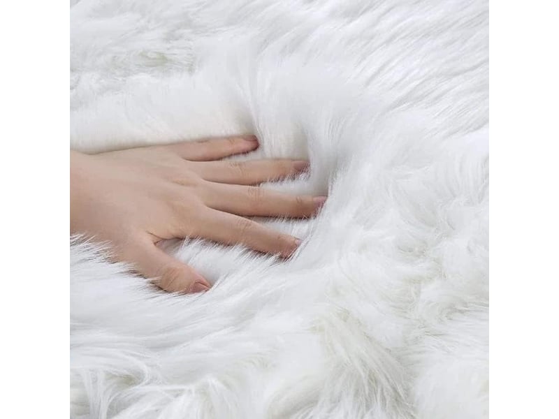  Blanc peau de 60x120 cm ado chambre fluffy shaggy moumoute poil long DNUIT001620M-SCM - Conforama D