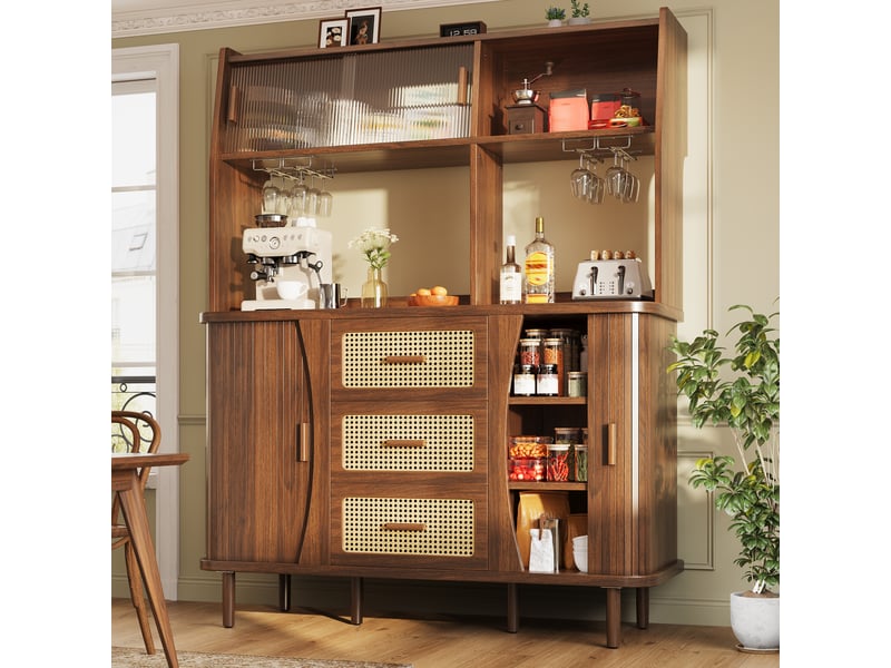 Buffet vaisselier 174,5 cm avec portes vitrées coulissantes, buffet haut avec 3 tiroirs effet rotin, porte-verres, pieds réglables, bois noyer OPULERANE TRADING LTD - Conforama E