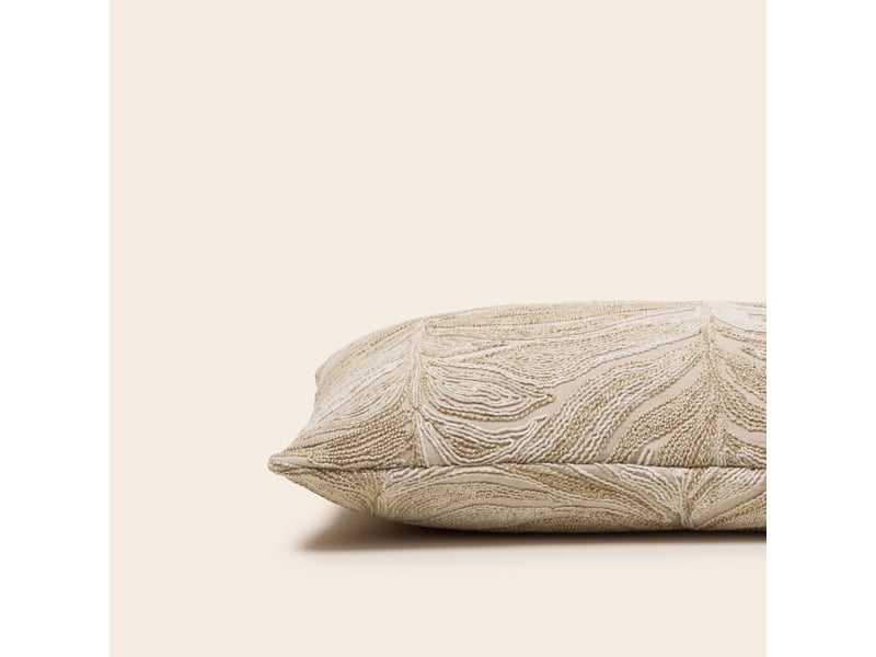  Housse de coussin en feuillage brodé  arboreta 24105 - Conforama C