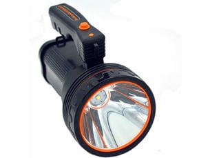 Lampe de poche à del rechargeable de 7000 lumens brillante avec bords tranchants , noir, 1
