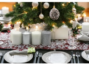 Lot de 4 bougies piliers, pour couronne de l'avent, bougies de table, en bloc - argentéblanc - 5 x 5 x 7 cm (l x l x h)