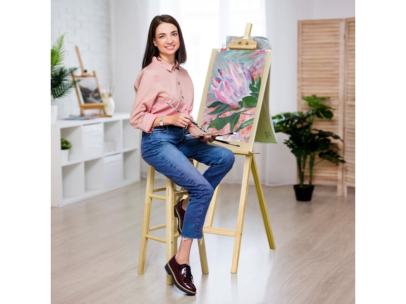  Chevalet d'artiste sur pieds dim. 51,5l x 71,5l x 134,5h cm inclinaison réglable hauteur 90° max. Bois de pin  - Conforama D