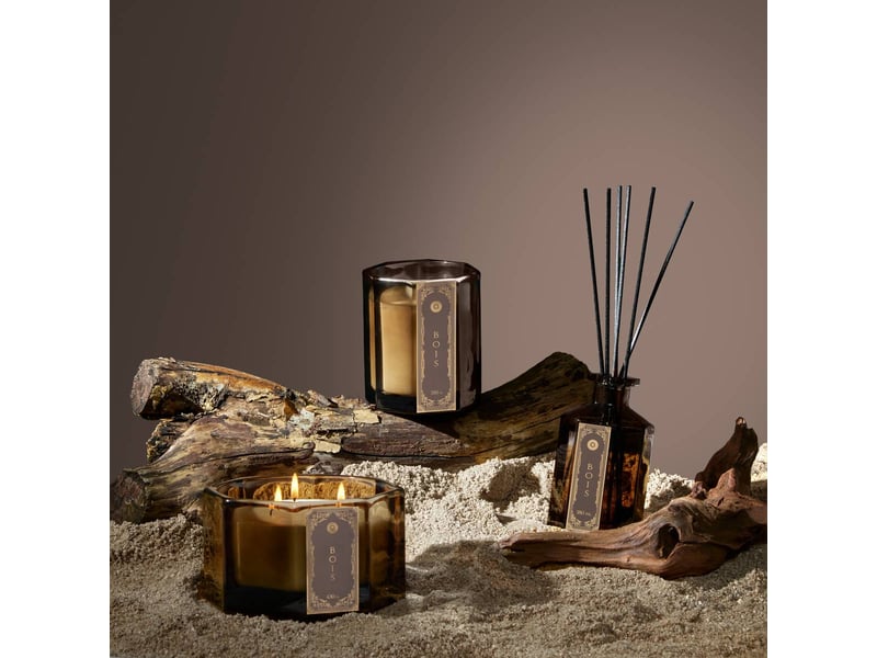  Bougie parfumée lucien hexagonale 430g bois LUCIEN - Conforama B