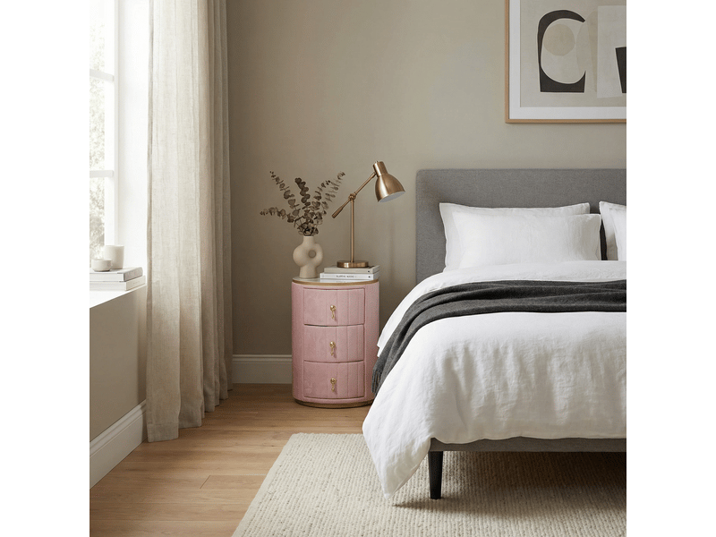  Table de chevet 3 tiroirs avec plateau effet marbre et finitions dorées pour chambre et salon en velours rose  - Conforama D