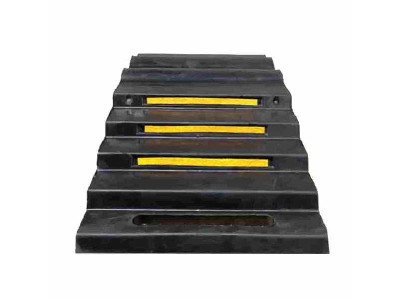  Pont protection câbles tuyaux verrouillable 850 mm 20 t  - Conforama B