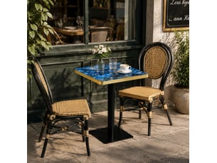 Table de salle à manger carrée pour 2 à 4 personnes, plateau aspect marbre, piètement métal bleu, 60 × 60 × 74 cm