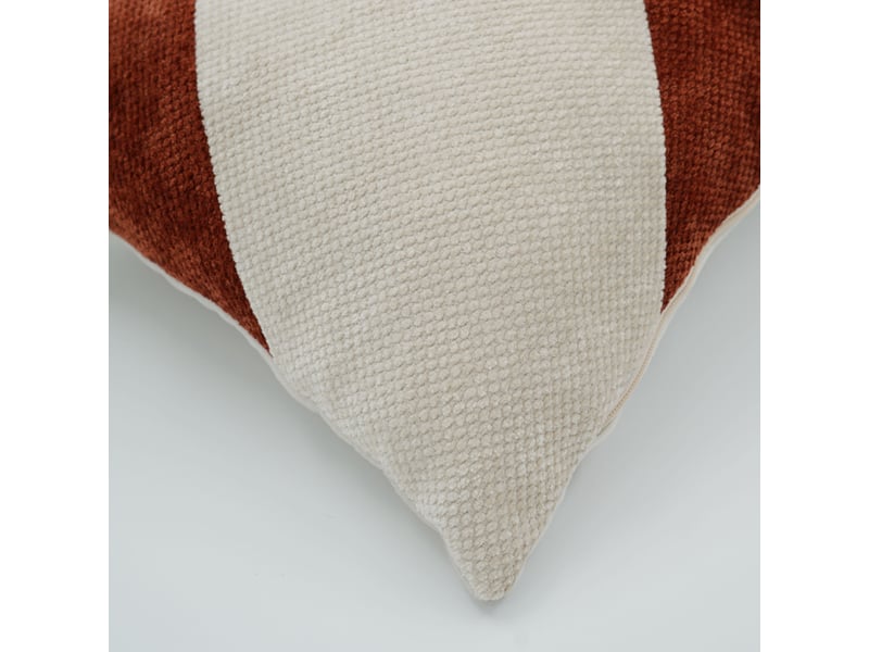  Coussin rectangulaire en velours chenille à motif graphique 30x50 cm  - Conforama C