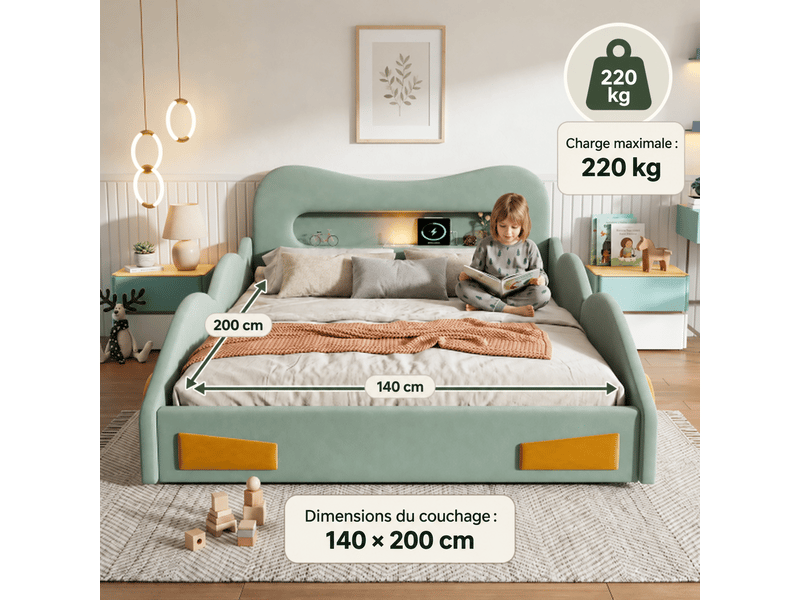 Lit voiture enfant 140x200 cm, coffre de rangement au pied, tête de lit avec liseuse et port de charge, rembourré en velours vert OMNIGLINT TRADING LTD - Conforama E