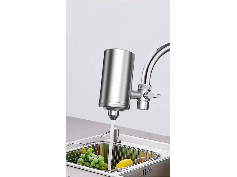Robinet en acier inoxydable, système de filtration d'eau à bloc de carbone - Conforama D