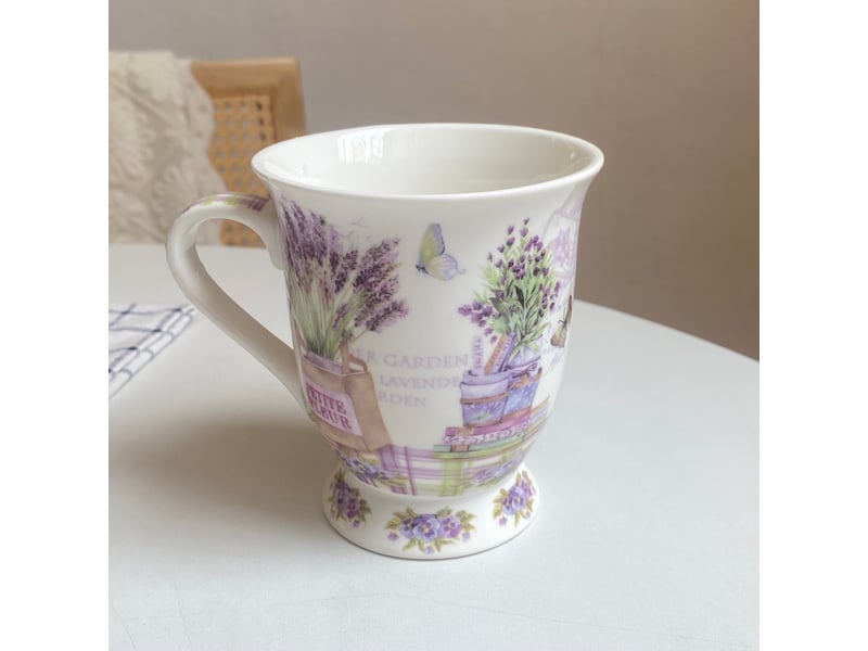  Tasse sur pied, lavande, 300 ml  - Conforama B