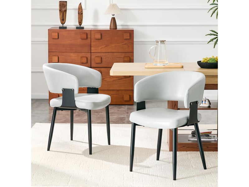  Lot de 2 chaises de salle à manger 44,5x48x77,3cm blanc - en pu avec accoudoirs tonneau et pieds en métal noir  - Conforama D