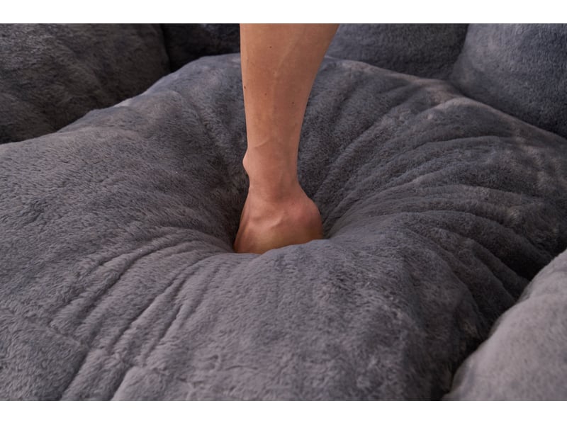  Fauteuil pouf pour adulte avec dossier enveloppant et mousse haute densité, en fausse fourrure de polyester gris  - Conforama E