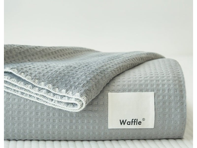  Plaid gris gaufré surpiqûres blanche 150 x 200 cm  waffle PD001-GRI-150 - Conforama A