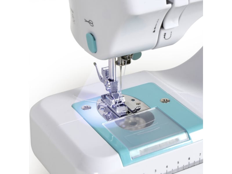  Machine a coudre portable dom547b 12 points double vitesse rapide lente enfilage assiste coupe fil led bras libre LIV3523930114694 - Conforama E