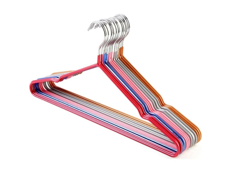  Lot de 10 cintres métalliques antidérapants fabriqués dans  - Conforama A