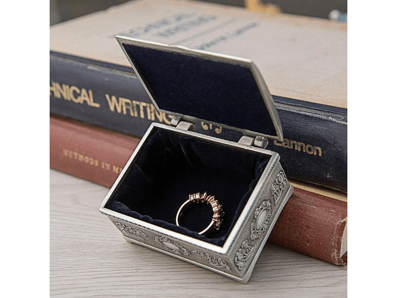  Boîte à bijoux rétro, boîte à bibelots, en alliage de zinc, étui à bijoux, boîte à bijoux 6,4 x 5,4 x 3,2 cm, argent antique.  - Conforama D