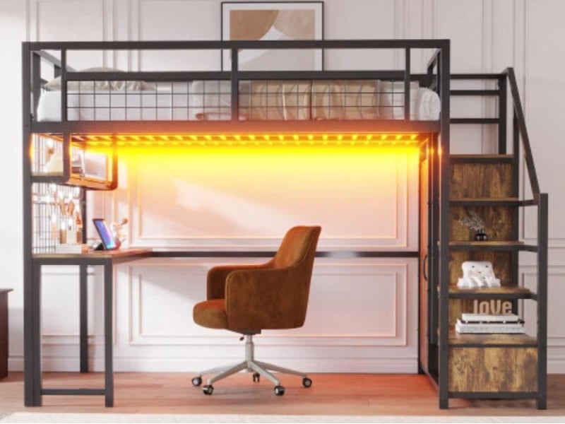  Lit superposé 90 × 200 cm, pin et mdf, escalier à rangements, étagères, led, usb, tiroirs, blanc et naturel, 253 cm  - Conforama B