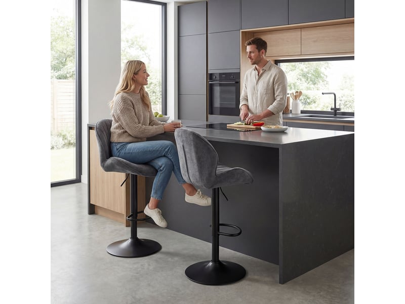  Lot de 2 tabourets de bar, hauteur réglable, pivotant 360°, siège rembourré, dossier et repose-pieds, gris  - Conforama C