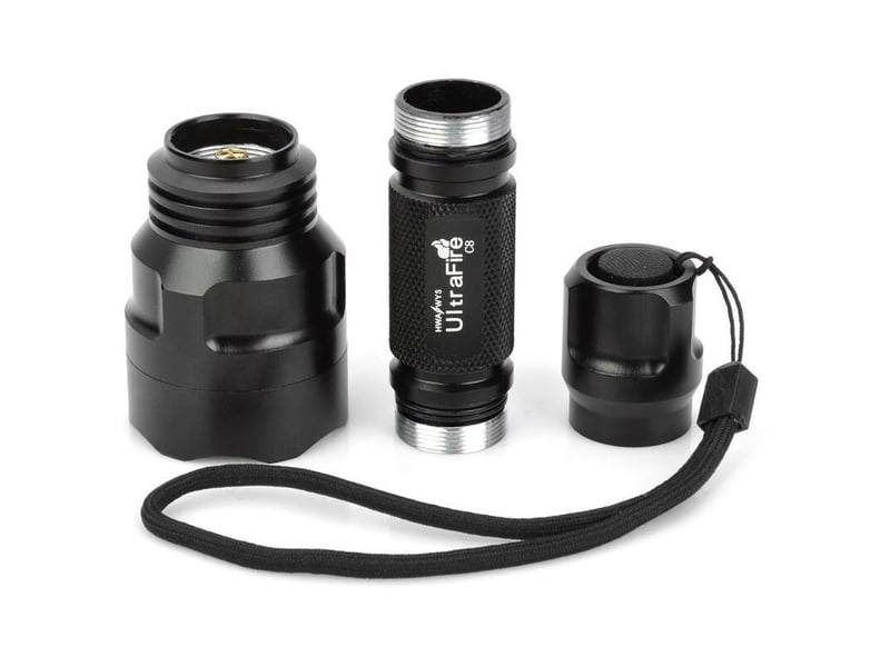  C8 t6 usb chargeant la lampe de poche à lumière forte longue portée pour le camping en plein air, 1pc  - Conforama D